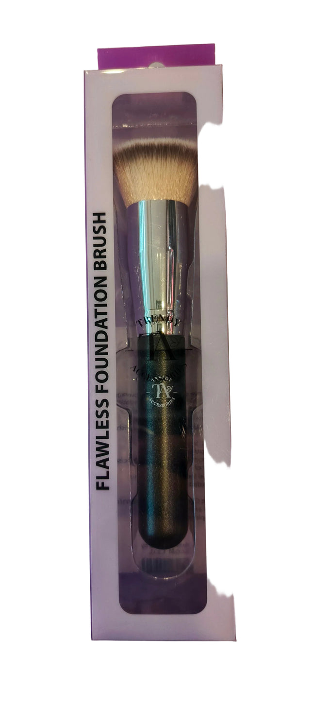 Trendy Flawless Foundation Brush